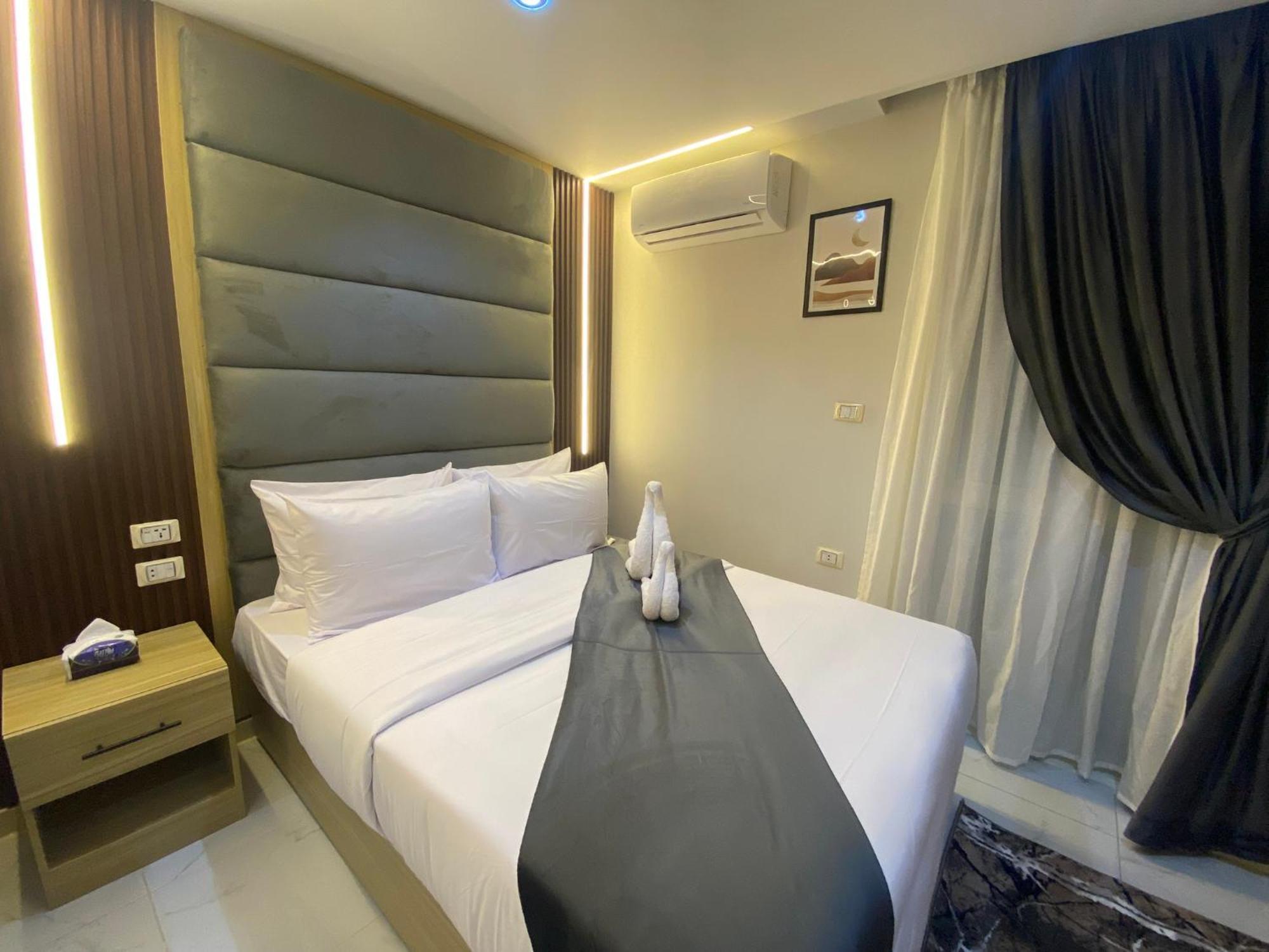 Rehana Pyramids Hotel Kafret el-Gabal Exteriör bild